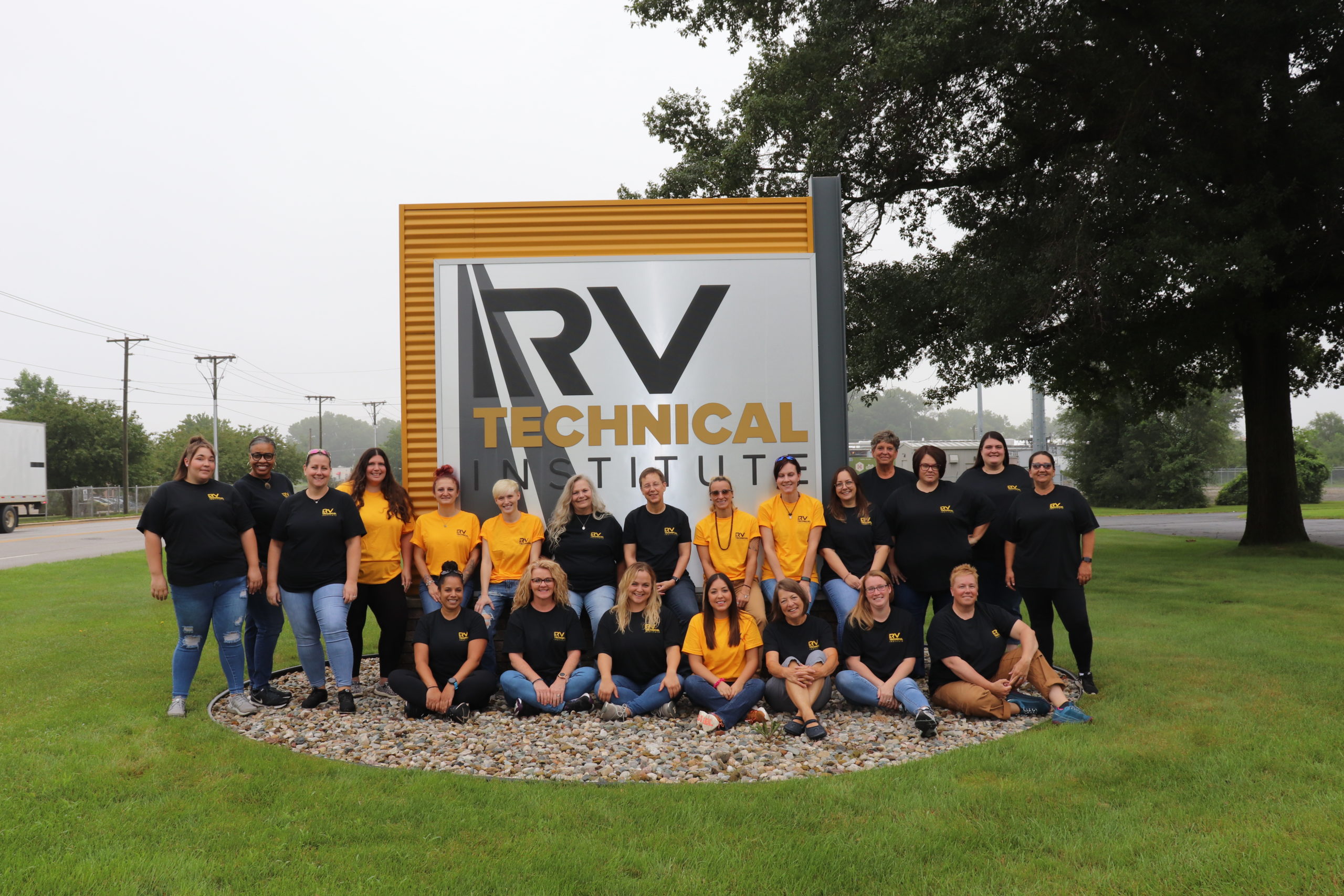 RV Women’s Alliance and RV Technical Institute Announce 2023 All-Female Technician Classes